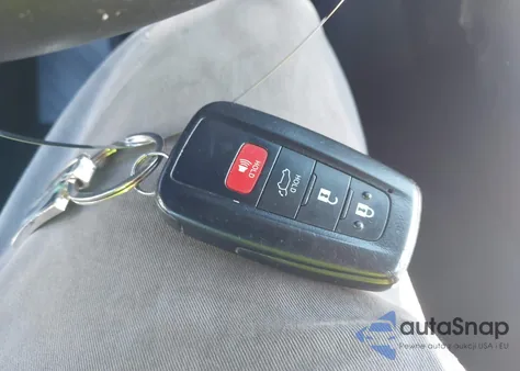 2021 Toyota Rav4 Xle Premium from USA, damaged, VIN 2T3C1RFV4MW107281